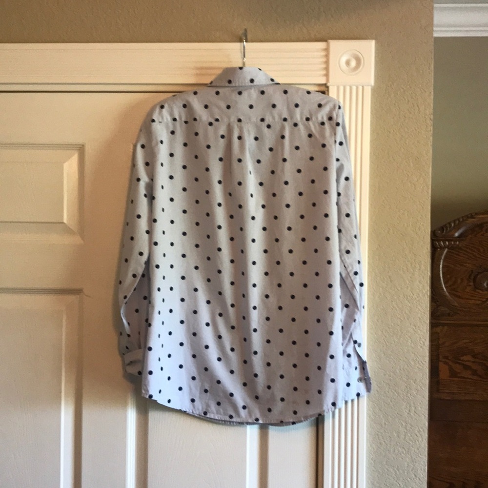 Classic woven button down - Picture 2 of 3